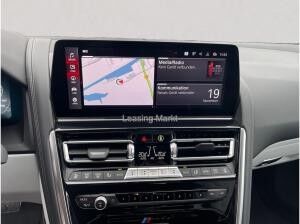 BMW M8 Competition xDrive Cabrio + M Carbon Paket