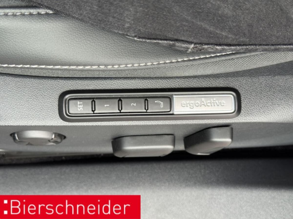 Volkswagen ID.7 Tourer Pro *AHK/DCC/HuD/MATRIX/WR*