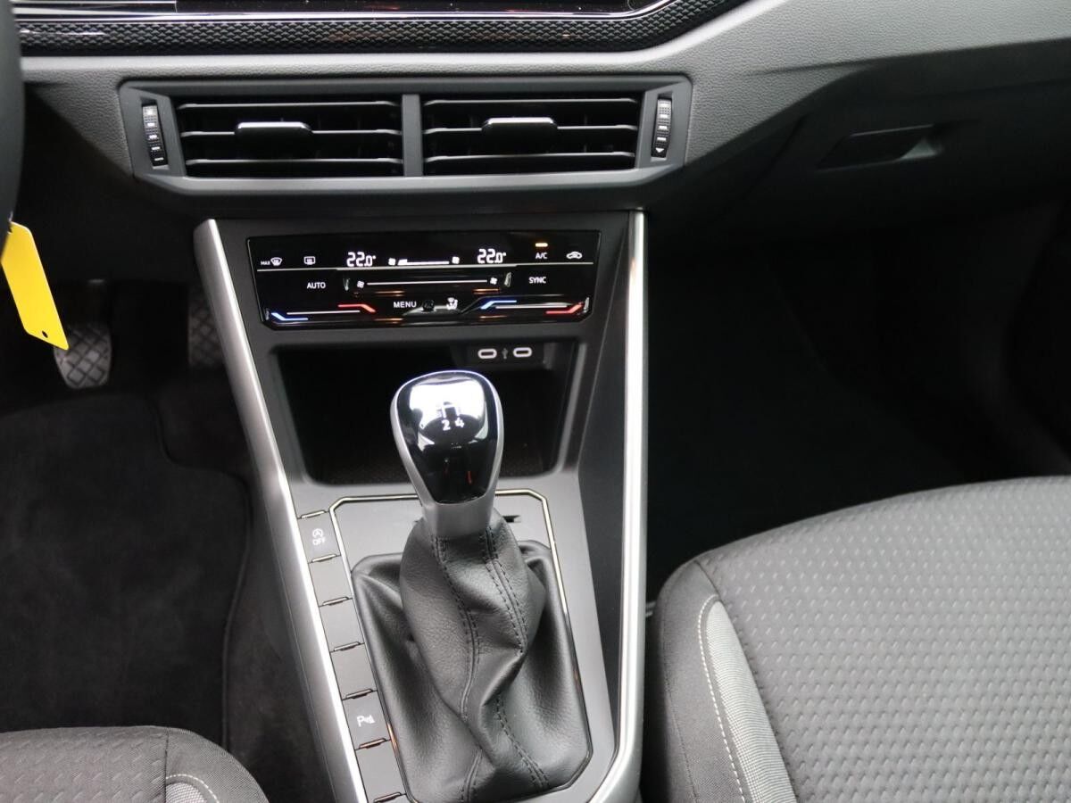 Volkswagen Polo Life 1.0 TSI/LED, ACC, Navi, PDC,AppConnect