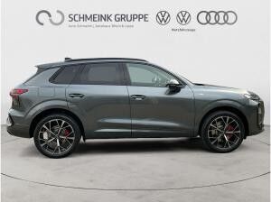 Audi Q3 SUV 2.0 TFSI quattro S line MATRIX AHK MEMORY Audi Q3 SUV 2.0 TFSI quattro S line MATRIX AHK MEMORY