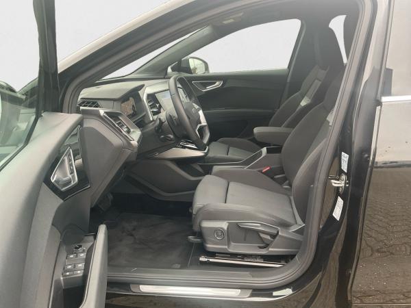Audi Q4 e-tron Q4 Sportback 35 e-tron Advanced KAMERA ACC SHZ