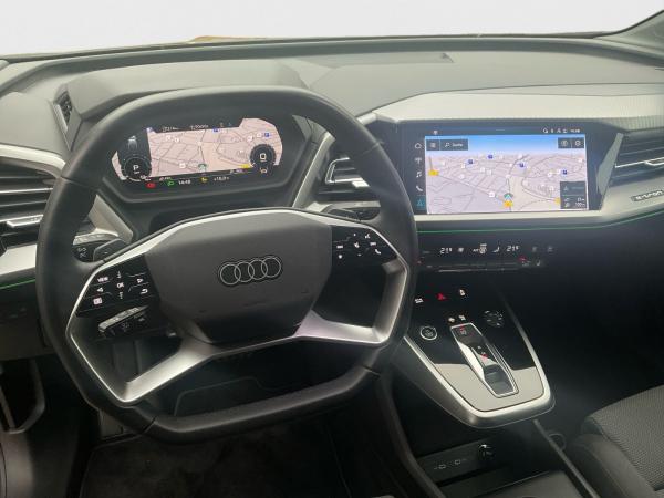 Audi Q4 e-tron Q4 Sportback 35 e-tron Advanced KAMERA ACC SHZ