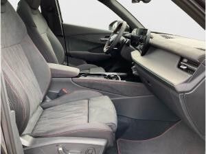 Audi Q3 SUV 2.0 TFSI quattro S line MATRIX AHK MEMORY Audi Q3 SUV 2.0 TFSI quattro S line MATRIX AHK MEMORY