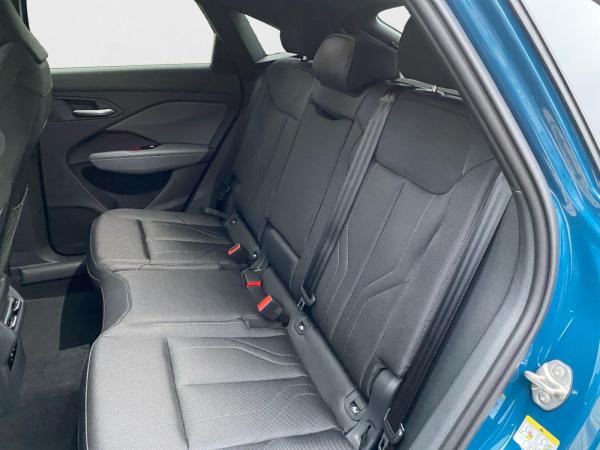 Audi Q3 Sportback 35 TFSI S line AHK PANO HUD SONOS