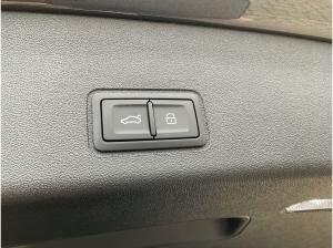 Audi Q3 SUV 2.0 TFSI quattro S line MATRIX AHK MEMORY Audi Q3 SUV 2.0 TFSI quattro S line MATRIX AHK MEMORY