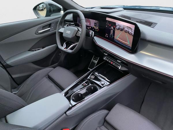 Audi Q3 Sportback 35 TFSI S line AHK PANO HUD SONOS