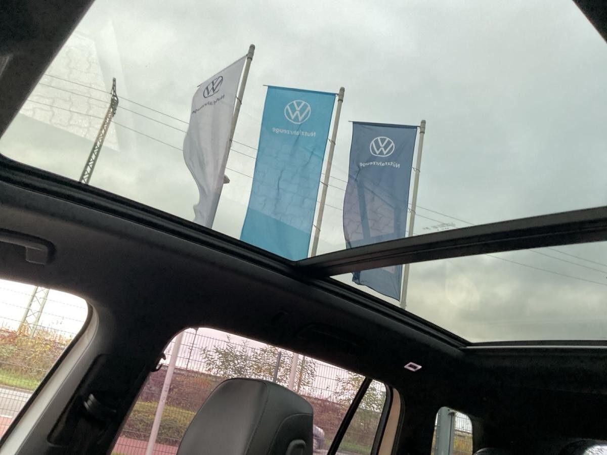 Volkswagen Tayron 1.5 Hybrid DSG R-Line Volkswagen Tayron 1.5 Hybrid DSG R-Line