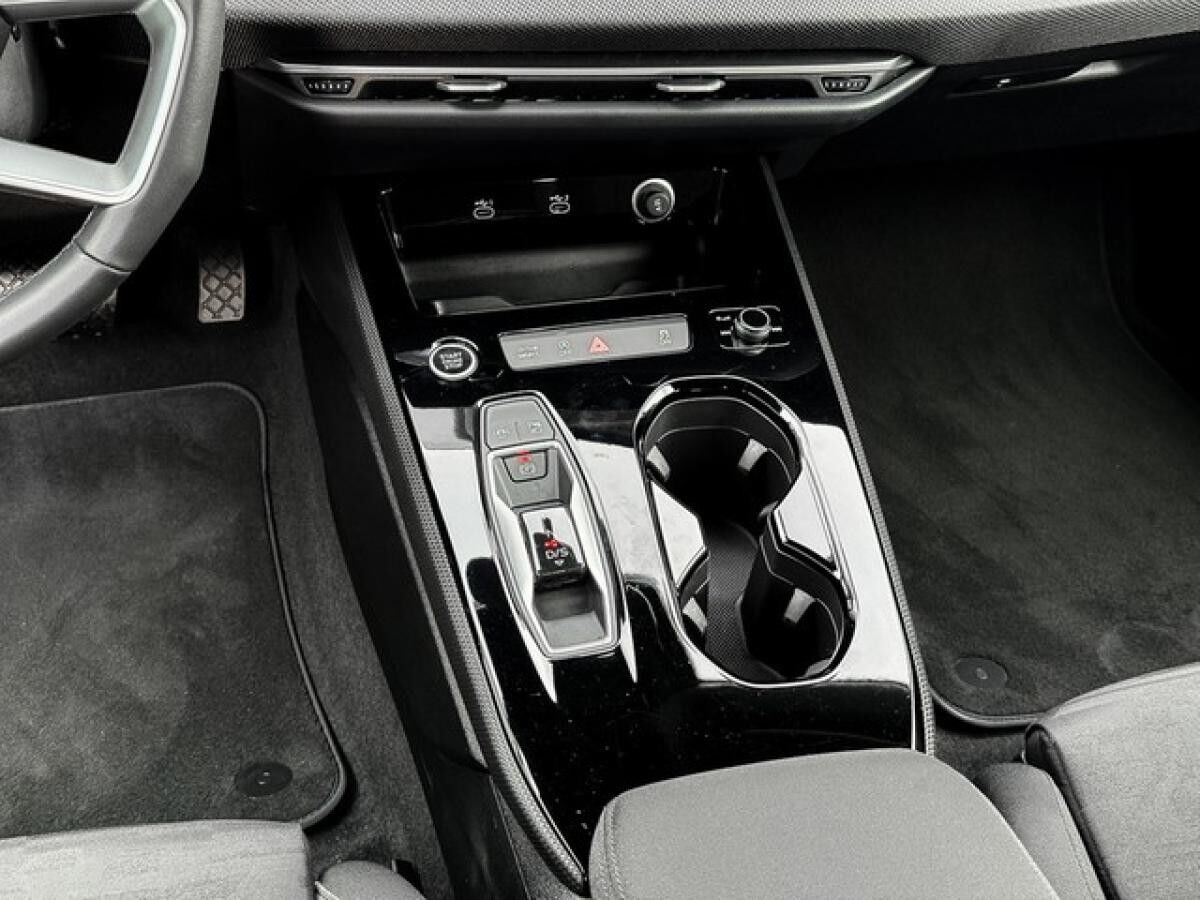 Audi A5 Limousine TFSI quattro ACC/KAMERA/NAVI/Sitzh.