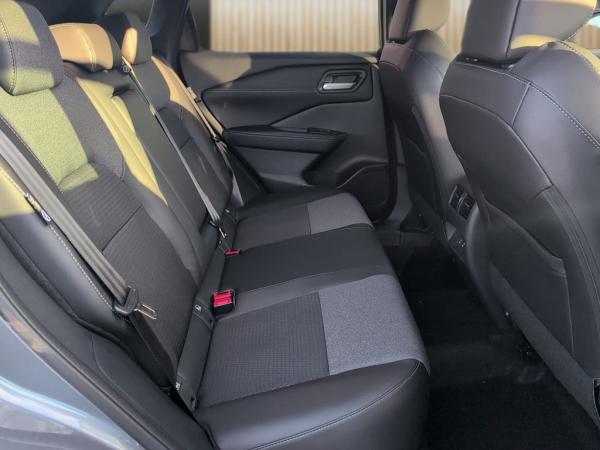 Nissan Qashqai HUD, SHZ, 360°, WinterPaket