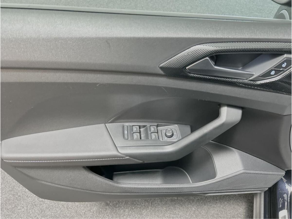 Volkswagen T-Cross 1.0 TSI DSG Goal Black ACC AHK LED Navi