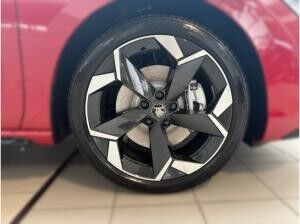 Skoda Superb Combi 2.0 TDI DSG 4x4 Sportline *CANTON*P Skoda Superb Combi 2.0 TDI DSG 4x4 Sportline *CANTON*P