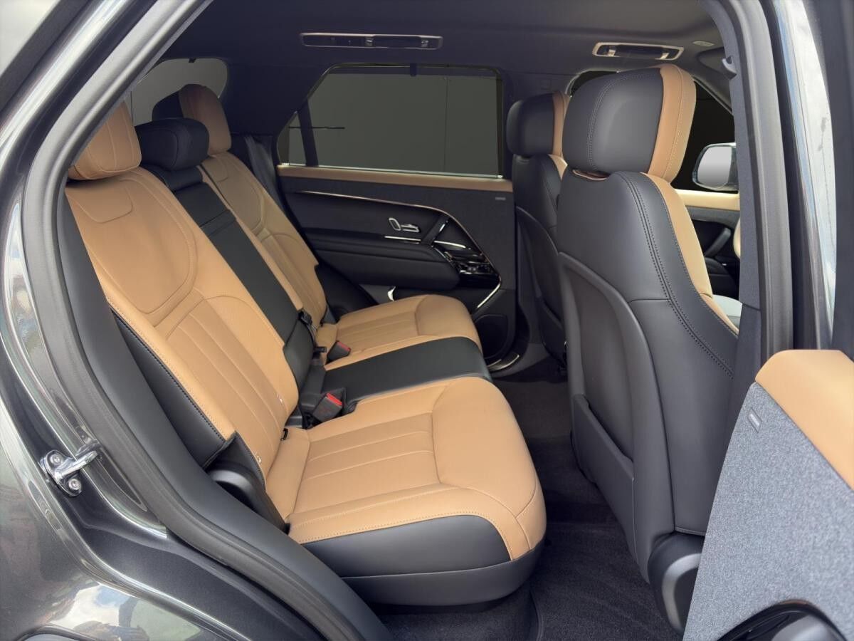 Land Rover Range Rover Sport D300 Dynamic SE