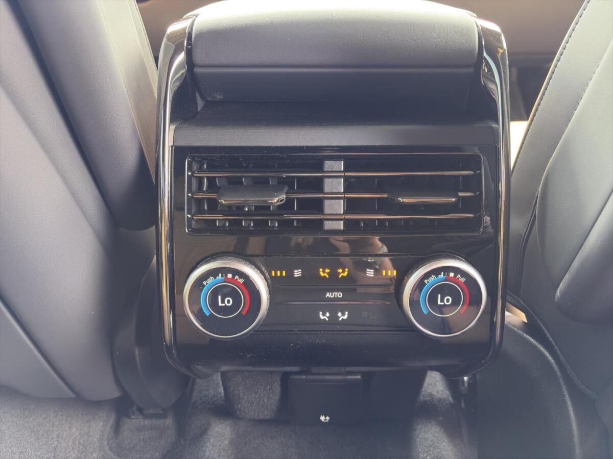 Land Rover Range Rover Sport D300 Dynamic SE