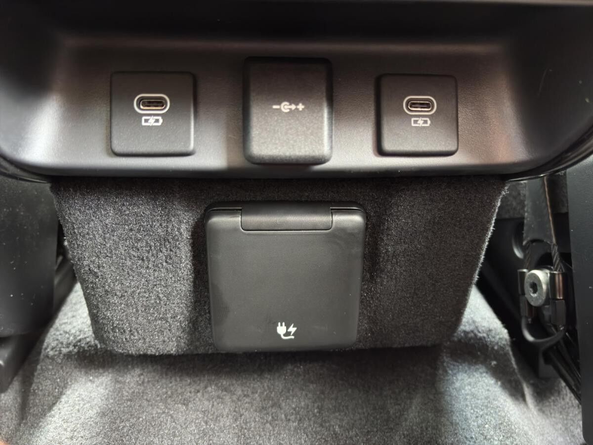 Land Rover Range Rover Sport D300 Dynamic SE