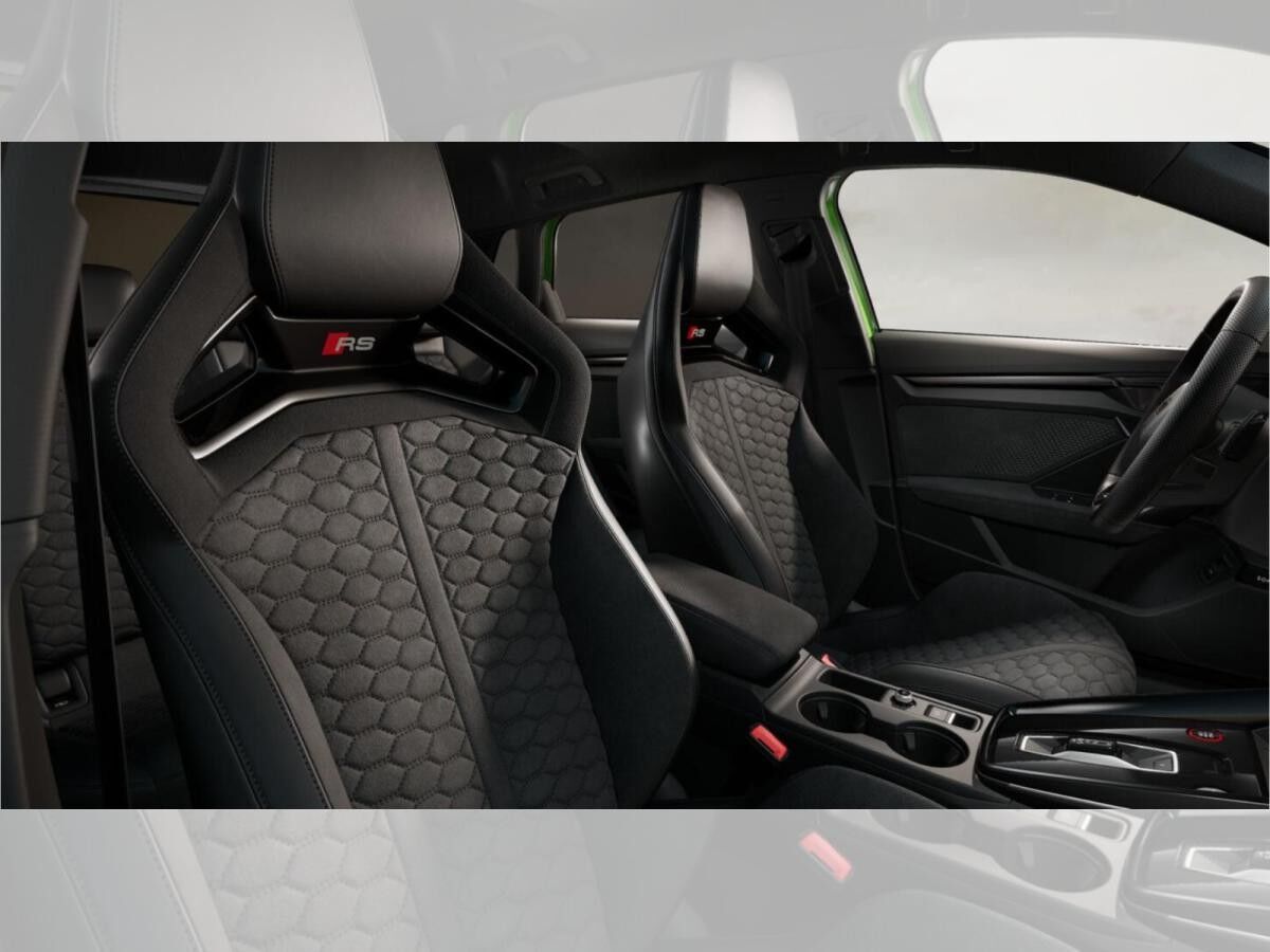 Audi RS3 RS 3 Sportback PanoDach, V-max Aufhebung 280km/h, Exterieurumfänge Carbon/Schwarz glänzent