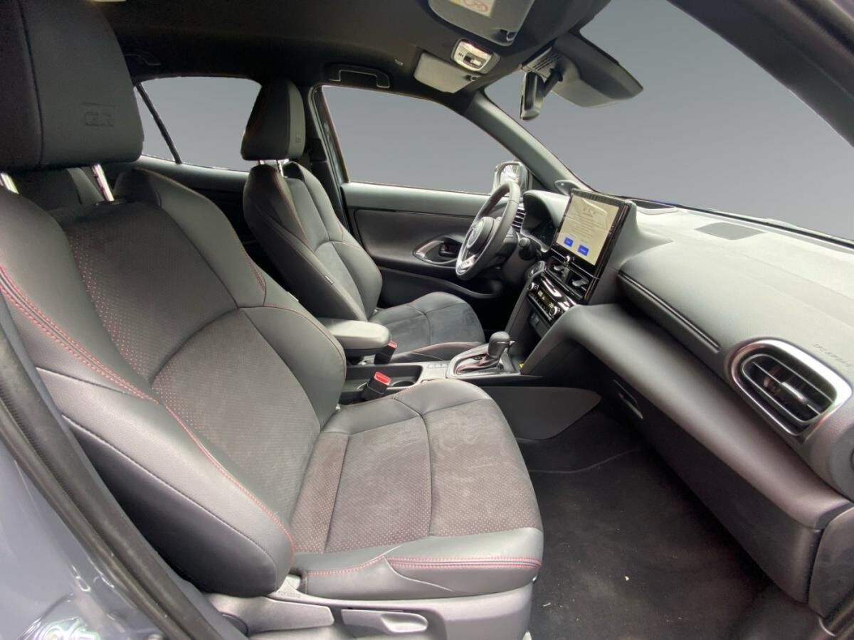 Toyota Yaris Cross GR Sport +18 Zoll+el.Heckkl.+Vorlauf