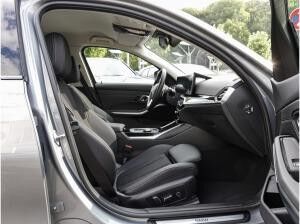 BMW 318 i Lim Aut *on top 1190 € BMW Zubehör Gutschein 1190 € * !!!