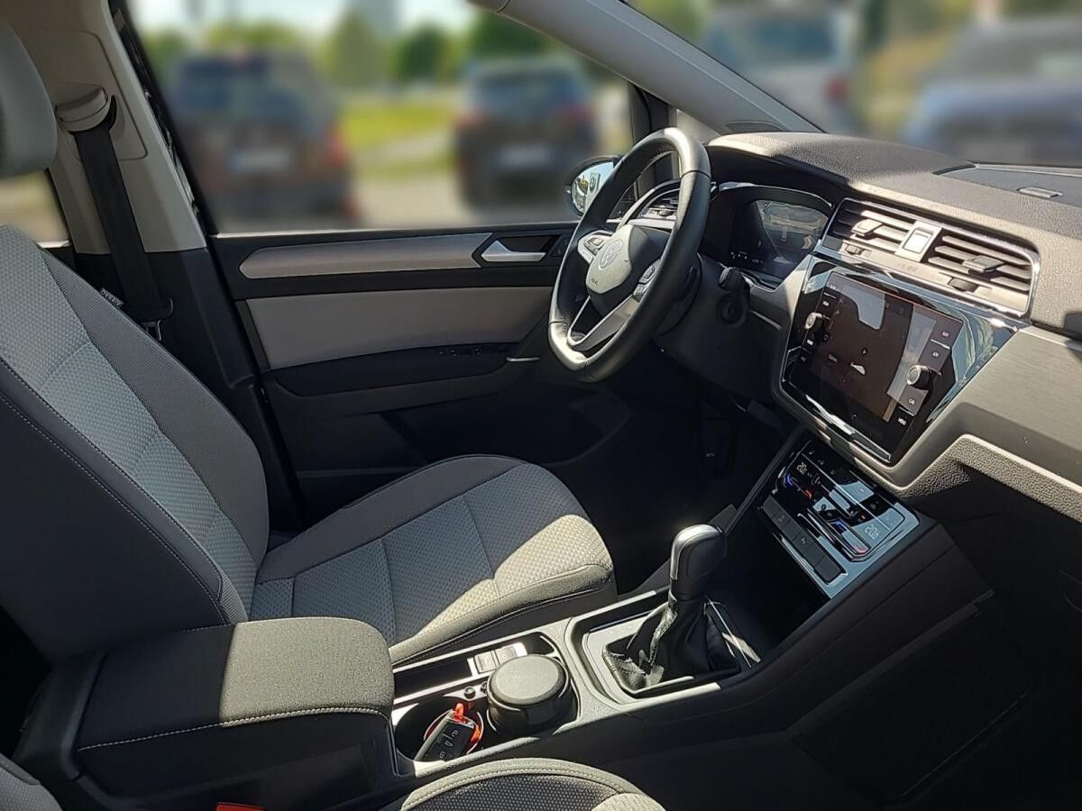Volkswagen Touran 1.5 TSI DSG COMFORTLINE +7-SITZER+AHK+VIRTUAL+RKAM+ Volkswagen Touran 1.5 TSI DSG COMFORTLINE +7-SITZER+AHK+VIRTUAL+RKAM+