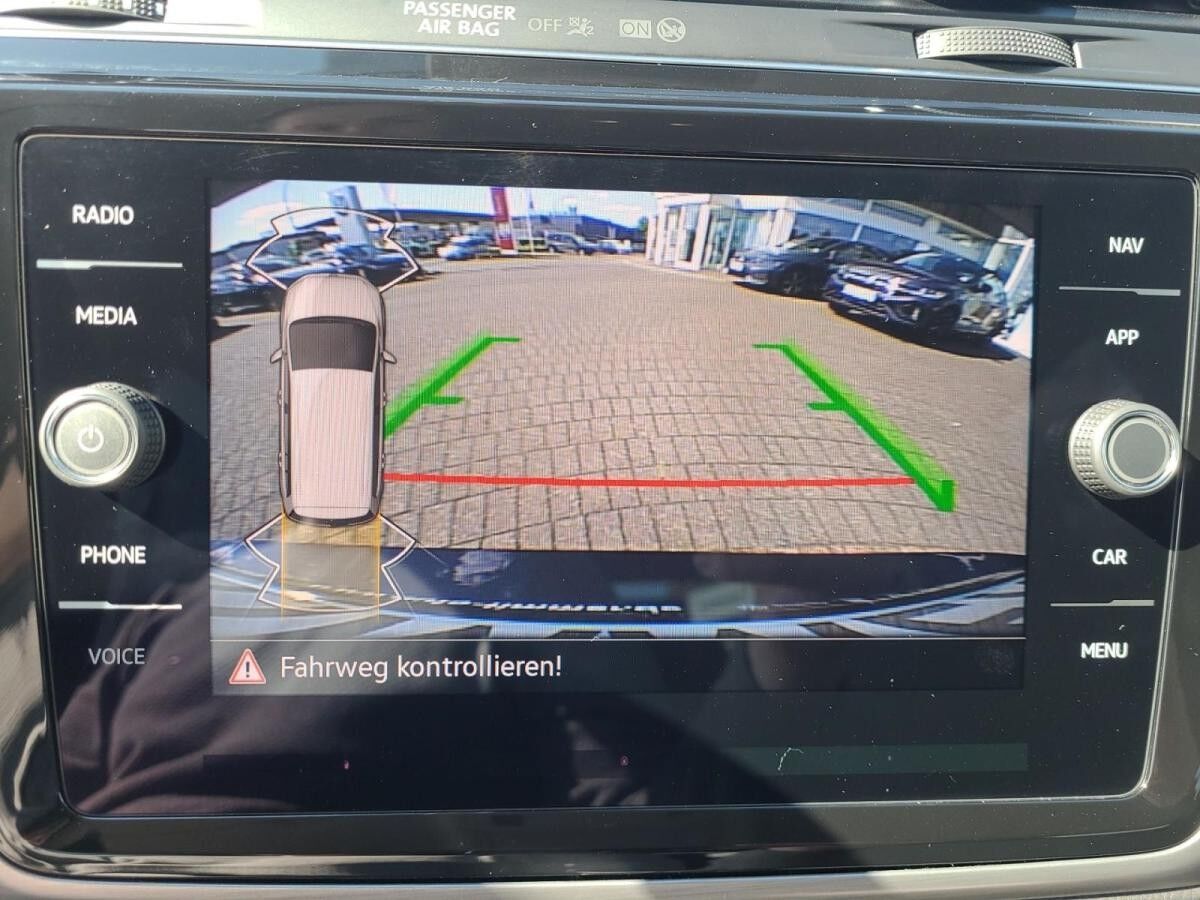 Volkswagen Touran 1.5 TSI DSG COMFORTLINE +7-SITZER+AHK+VIRTUAL+RKAM+ Volkswagen Touran 1.5 TSI DSG COMFORTLINE +7-SITZER+AHK+VIRTUAL+RKAM+