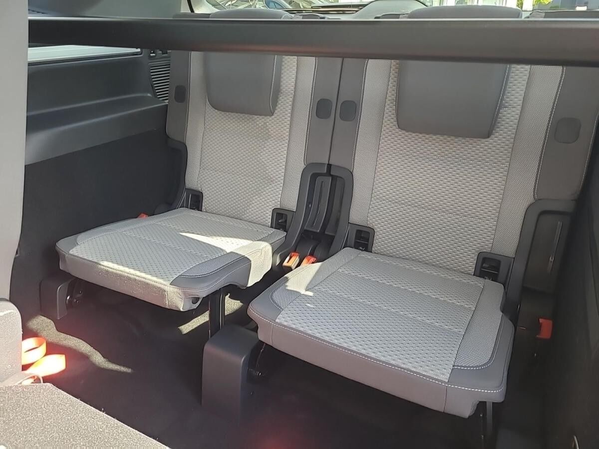 Volkswagen Touran 1.5 TSI DSG COMFORTLINE +7-SITZER+AHK+VIRTUAL+RKAM+ Volkswagen Touran 1.5 TSI DSG COMFORTLINE +7-SITZER+AHK+VIRTUAL+RKAM+