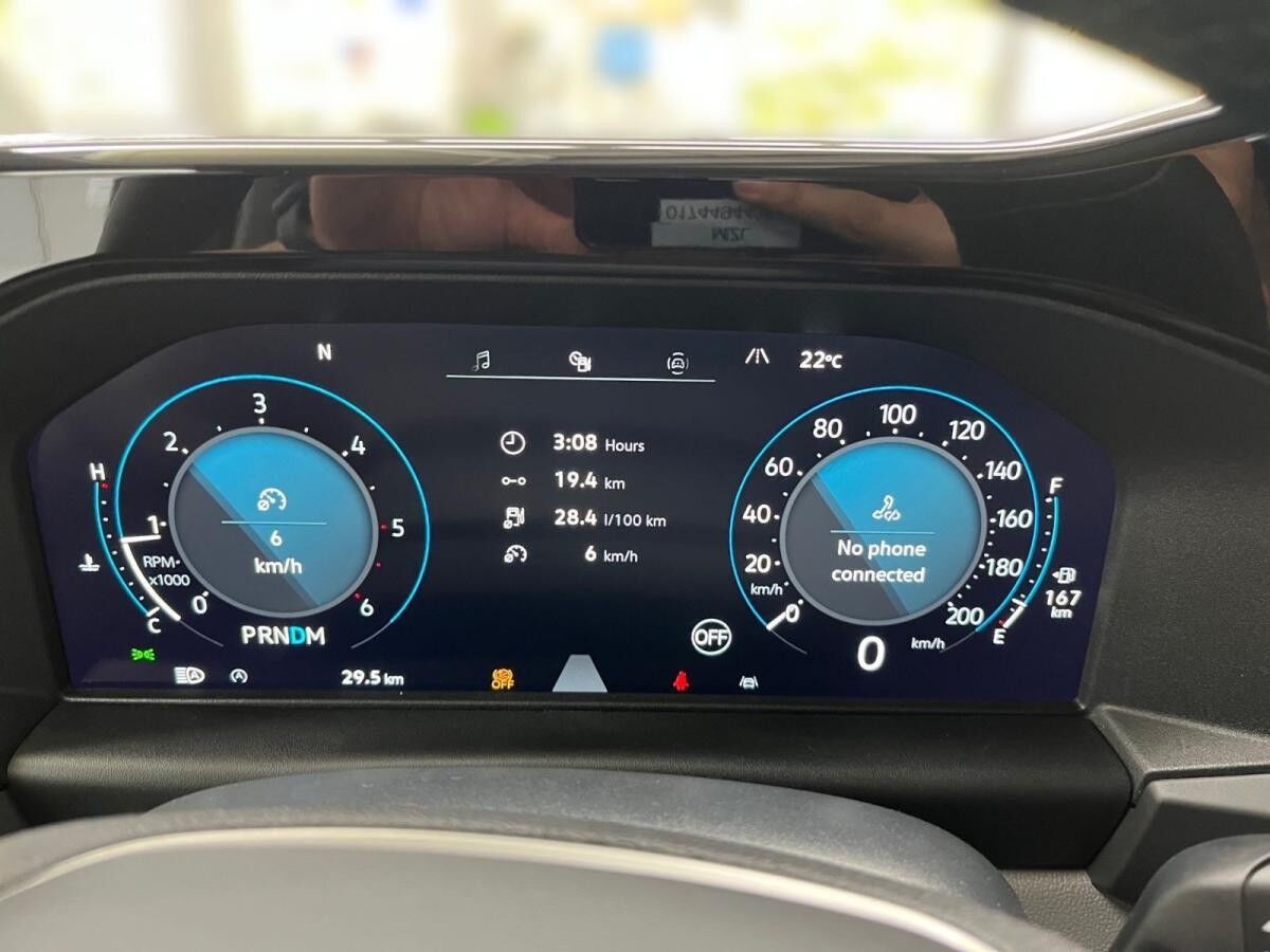 Volkswagen Caravelle Style 2,0 l TDI 8-Gang Automatik Radst. 3100 mm