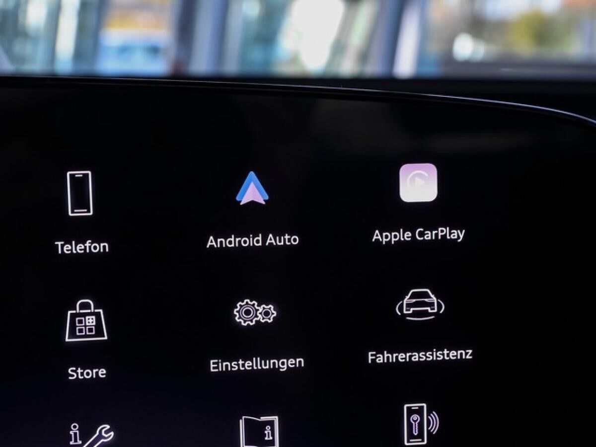 Audi Q6 e-tron Sportback e-tron quattro 	 2 x S line Pano TechPro AHK Matrix HuD virtual