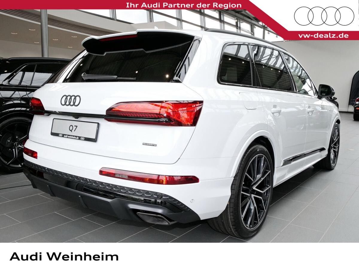 Audi Q7 SUV S line TFSI e quattro tiptronic