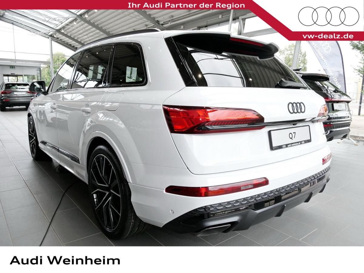 Audi Q7 SUV S line TFSI e quattro tiptronic