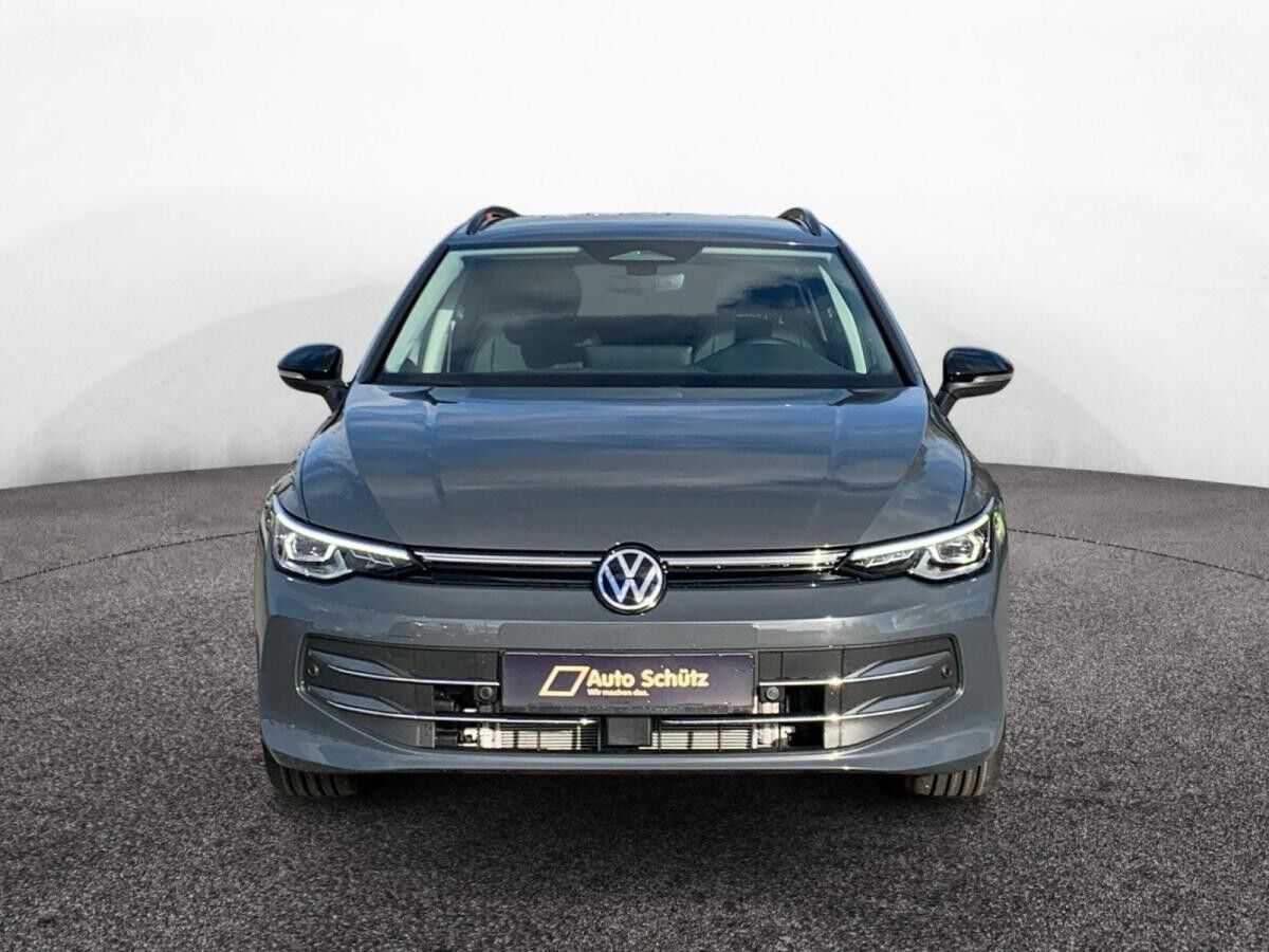 Volkswagen Golf Variant 1,5 eTSI 7-GANG DSG*GOAL*AHK*IQ.LIGHT*KAMER*8-FACHBEREIFT