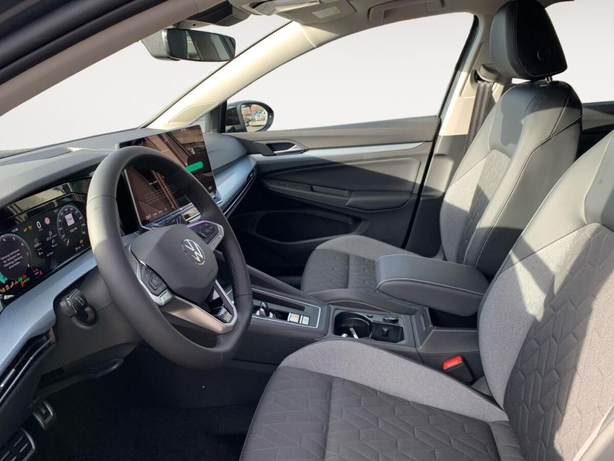 Volkswagen Golf Variant 1,5 eTSI 7-GANG DSG*GOAL*AHK*IQ.LIGHT*KAMER*8-FACHBEREIFT