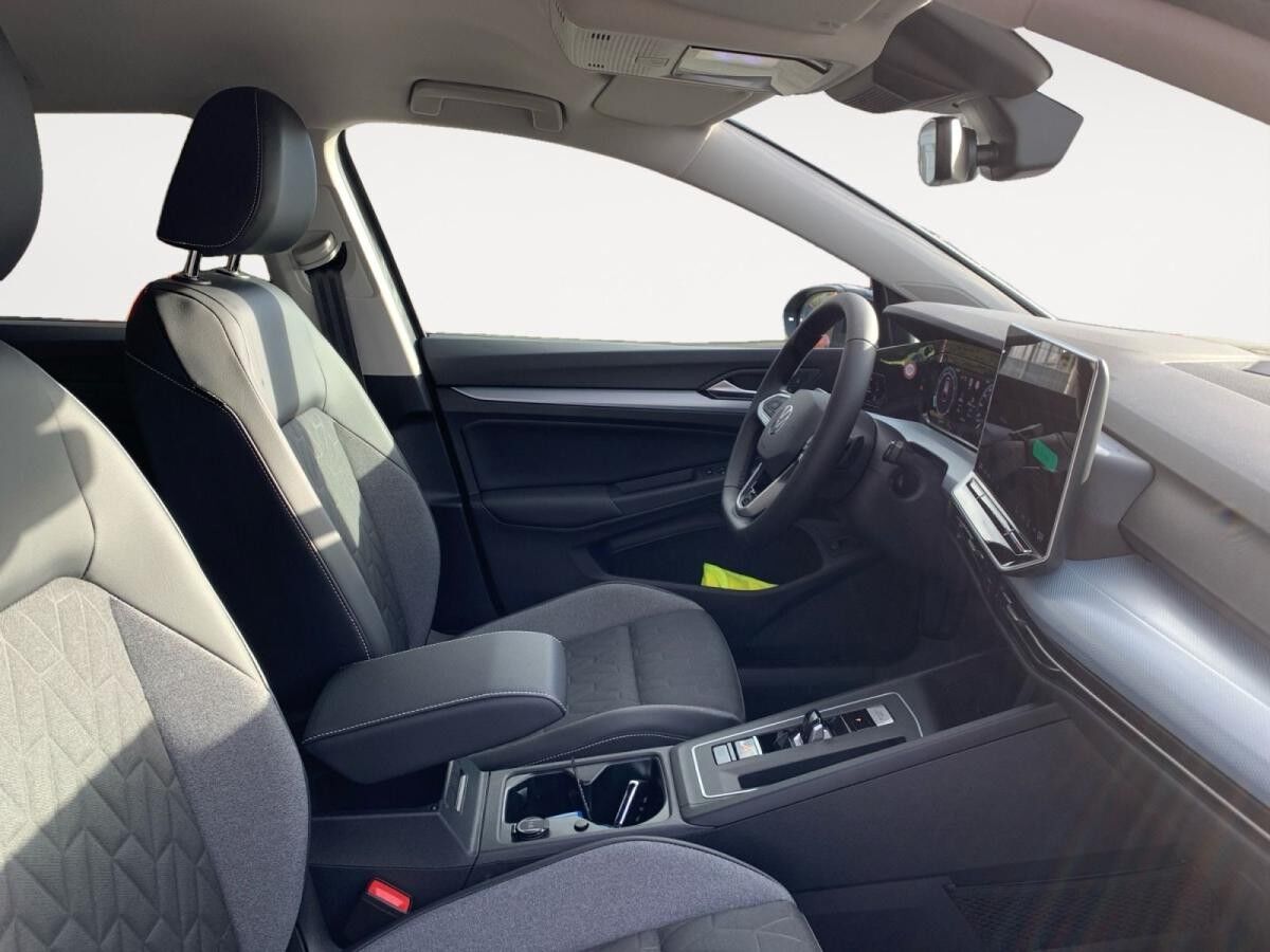 Volkswagen Golf Variant 1,5 eTSI 7-GANG DSG*GOAL*AHK*IQ.LIGHT*KAMER*8-FACHBEREIFT