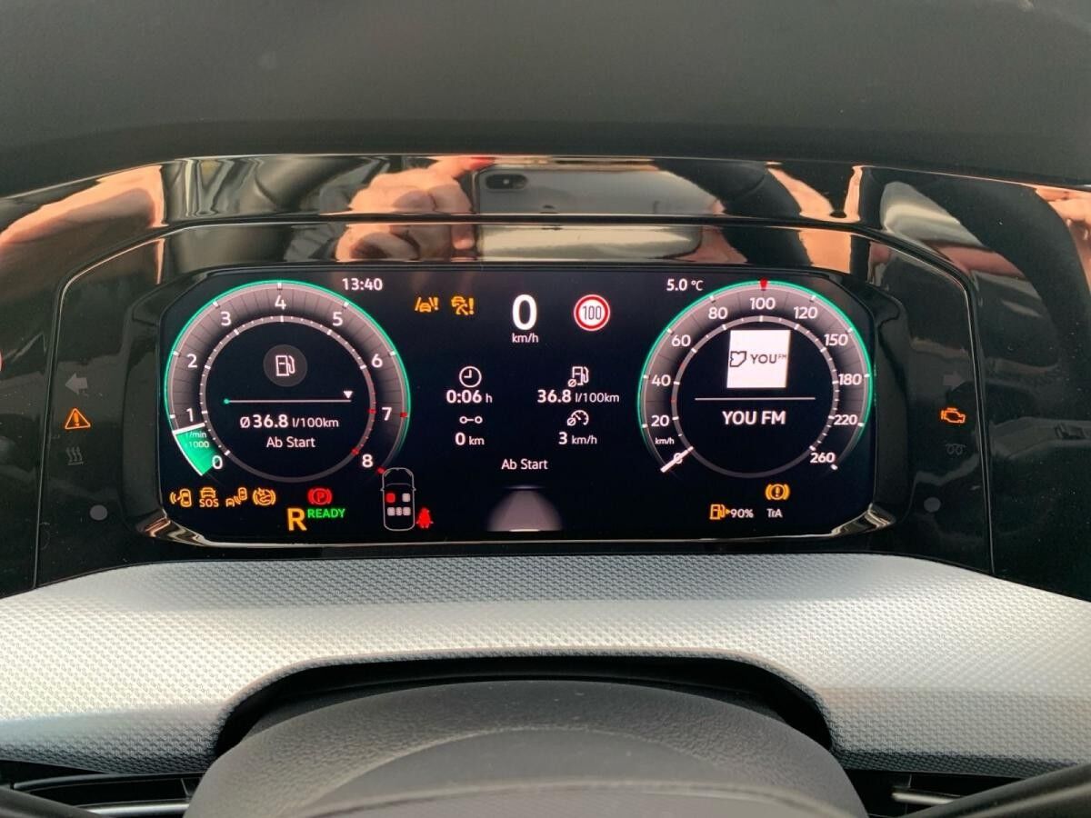 Volkswagen Golf Variant 1,5 eTSI 7-GANG DSG*GOAL*AHK*IQ.LIGHT*KAMER*8-FACHBEREIFT