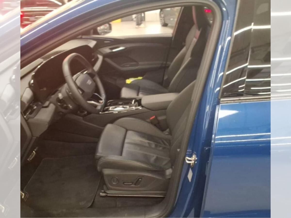 Audi SQ6 e-tron SUV EDITION BLUE*QUA*S-LINE*MATRIX*AHK*B&O** Audi SQ6 e-tron SUV EDITION BLUE*QUA*S-LINE*MATRIX*AHK*B&O**