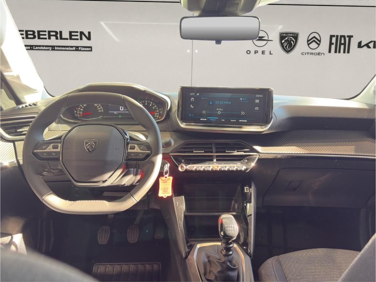 Peugeot 208 1.2 PureTech 100 Style LED+SHZ+KeyLess+SpurH