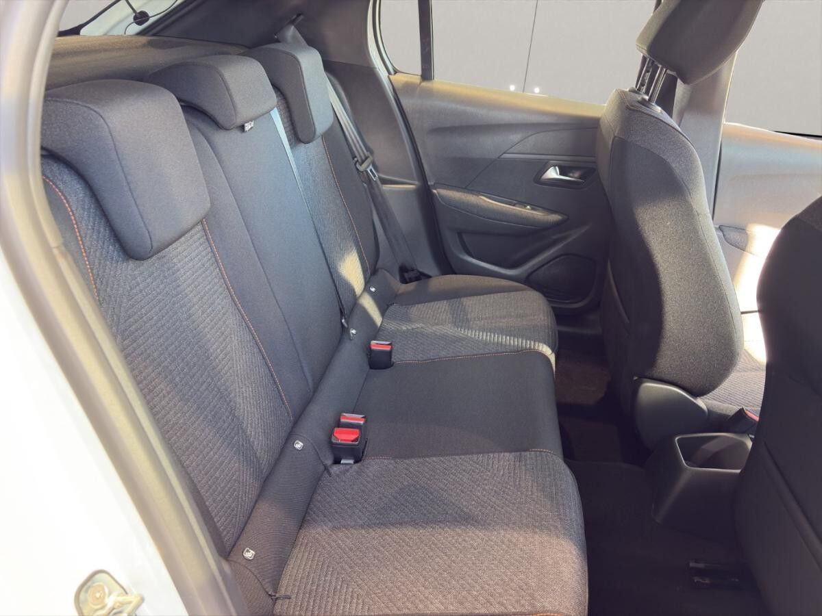 Peugeot 208 1.2 PureTech 100 Style LED+SHZ+KeyLess+SpurH