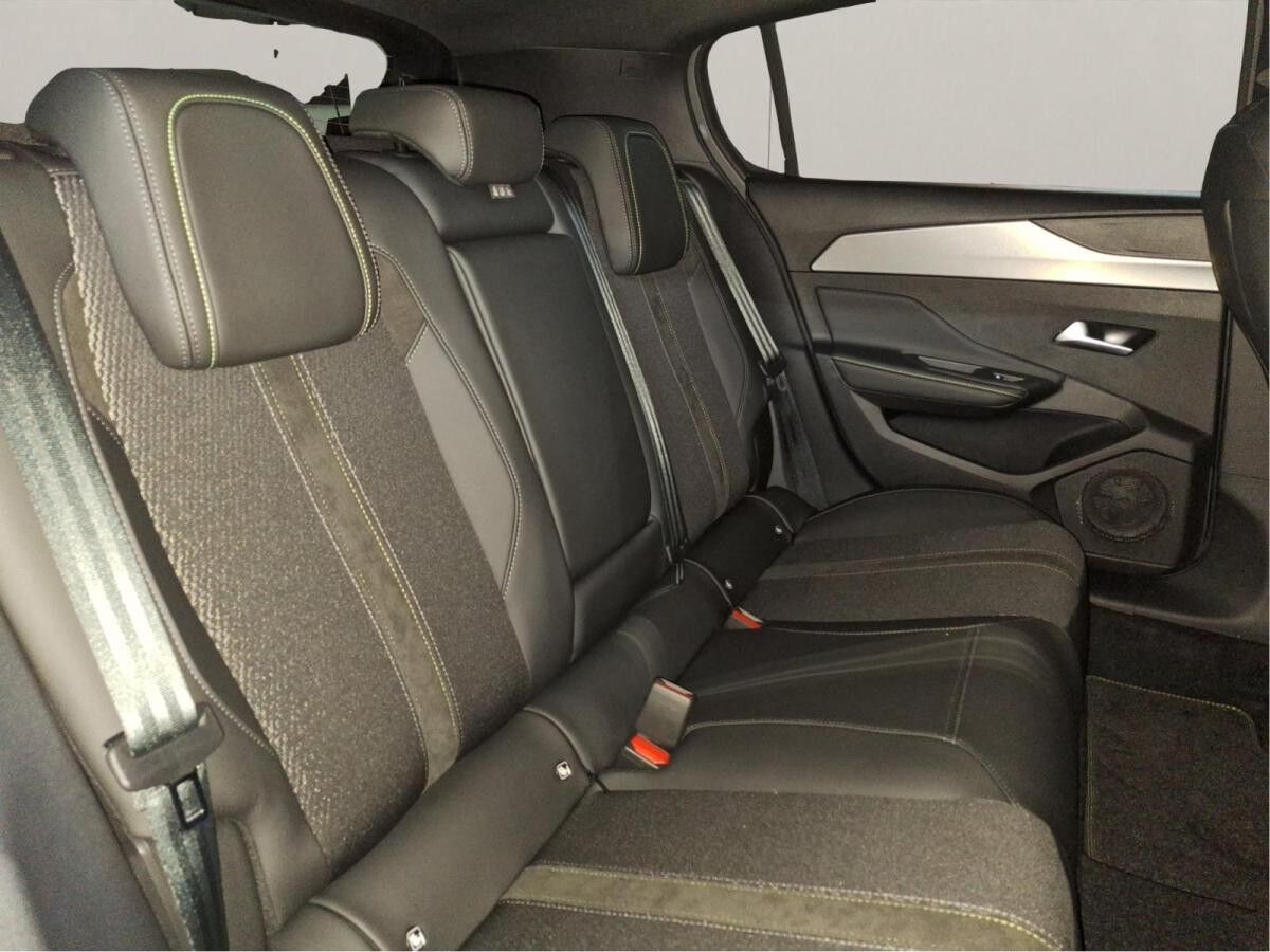 Peugeot 308 1.2 145 GT ACC+LED+Navi+2xKlima+Kam.+KeyLess