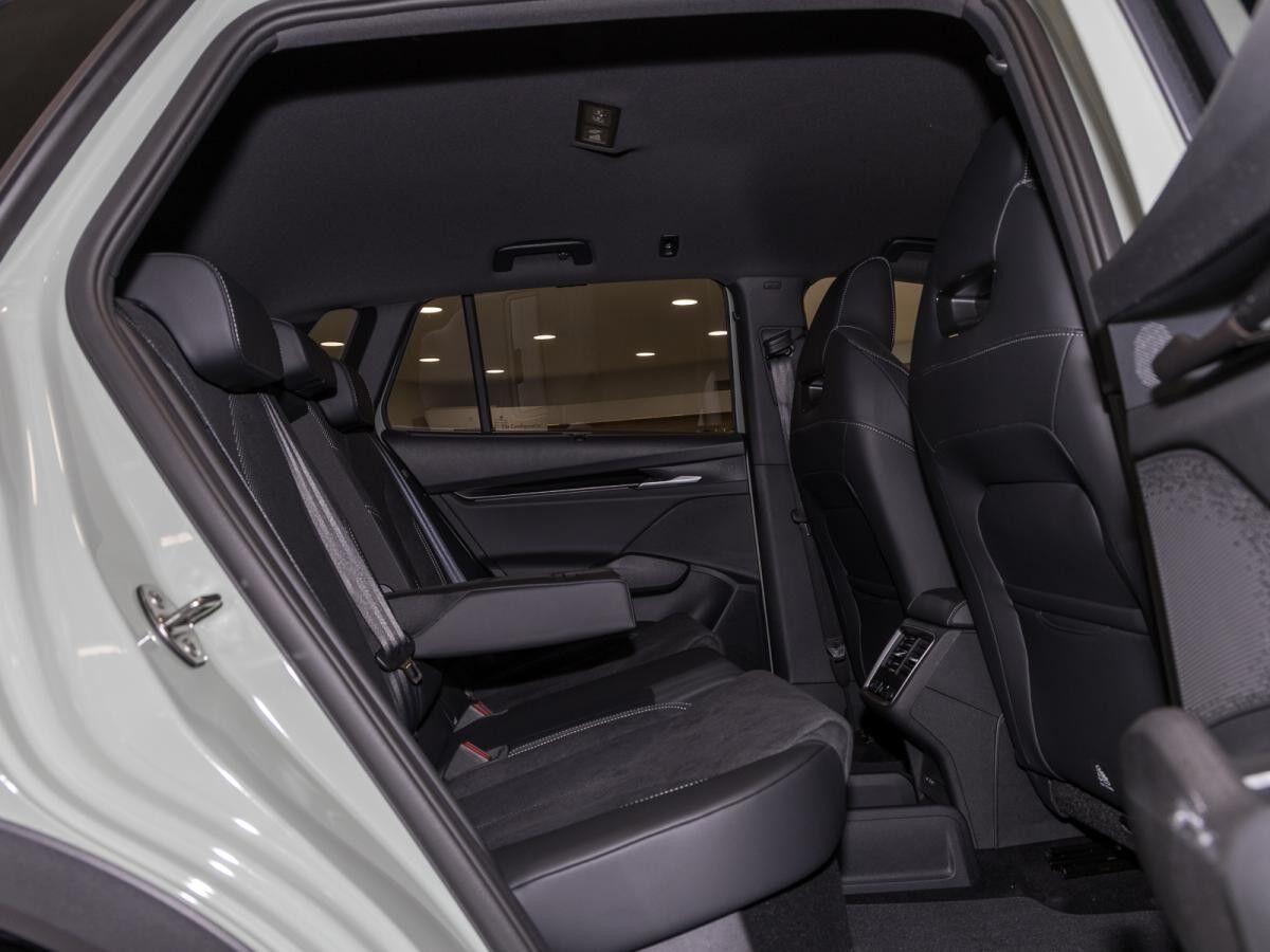 Skoda Elroq ELROQ 85X  Sportline 85 *ab 385€ netto möglich+ sofort verfügbar