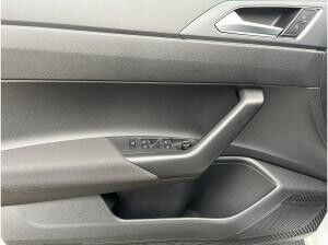 Volkswagen Taigo R-Line *Tageszulassung* 1,0 l TSI 85 KW (116 PS) 6-Gang