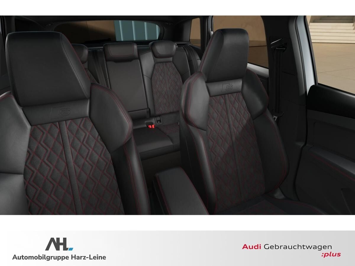 Audi Q4 e-tron 35 e-tron S line Umgebungskameras HuD