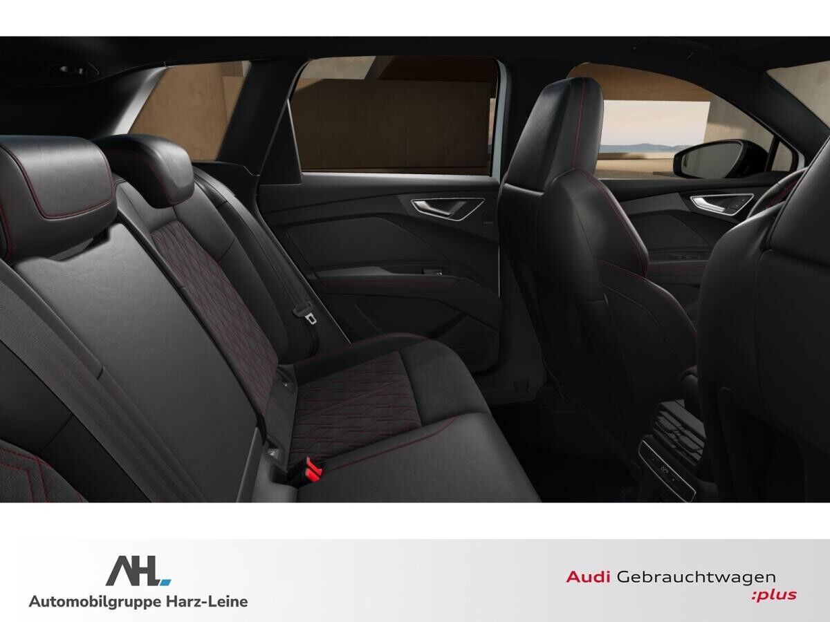 Audi Q4 e-tron 35 e-tron S line Umgebungskameras HuD