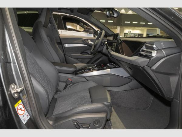 Audi A5 Avant e-hybrid quattro Tech plus/S line Interieur/Pano