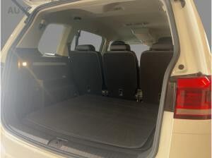 Volkswagen Touran R-Line 2,0 l TDI SCR DSG 7-SITZER
