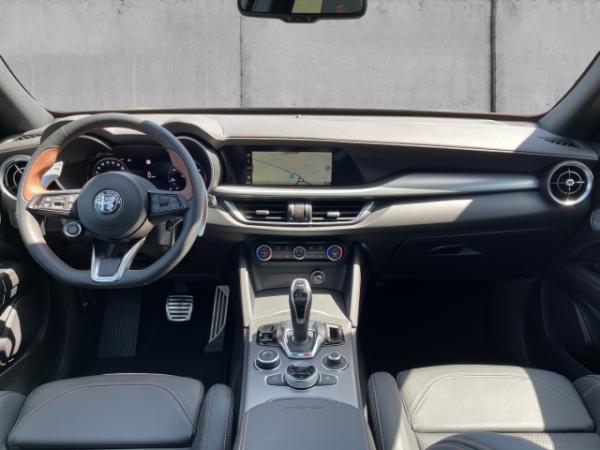 Alfa Romeo Stelvio Intensa Q4 2.0 PANORAMA+PDC+KAMERA+CARPLAY