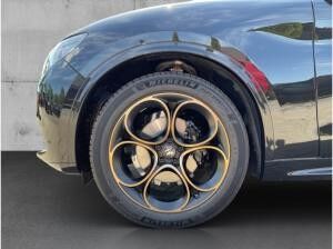 Alfa Romeo Stelvio Intensa Q4 2.0 PANORAMA+PDC+KAMERA+CARPLAY