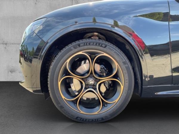 Alfa Romeo Stelvio Intensa Q4 2.0 PANORAMA+PDC+KAMERA+CARPLAY