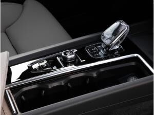 Volvo XC60 T8 Plus Dark