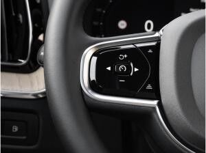 Volvo XC60 T8 Plus Dark