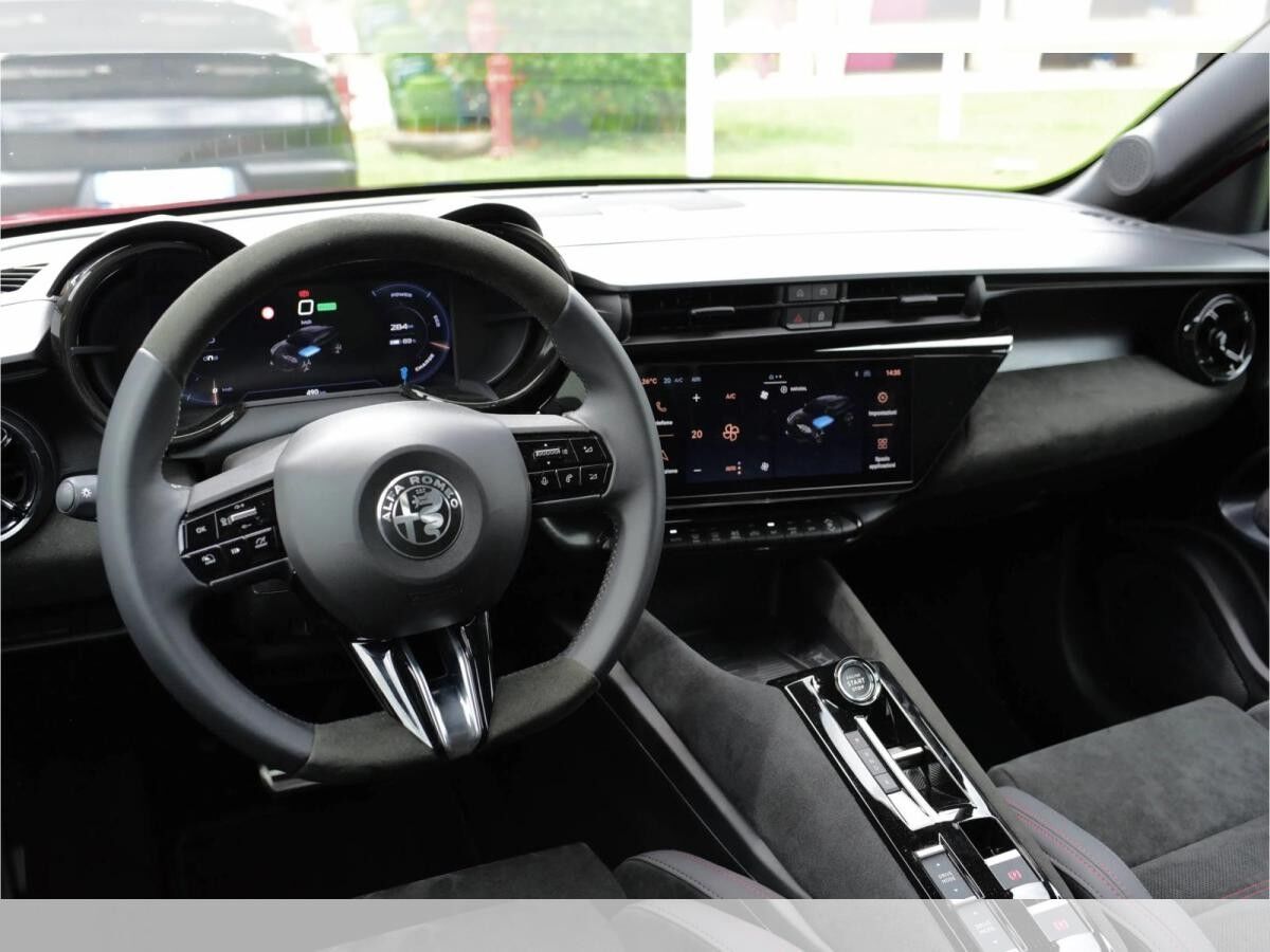 Alfa Romeo Junior Ibrida Ti 1.2 MHEV VGT e-DCT6