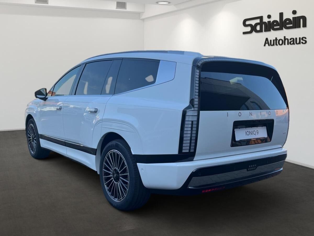 Hyundai IONIQ 9 Uniq 4 WD 6 Sitzer Relaxpaket