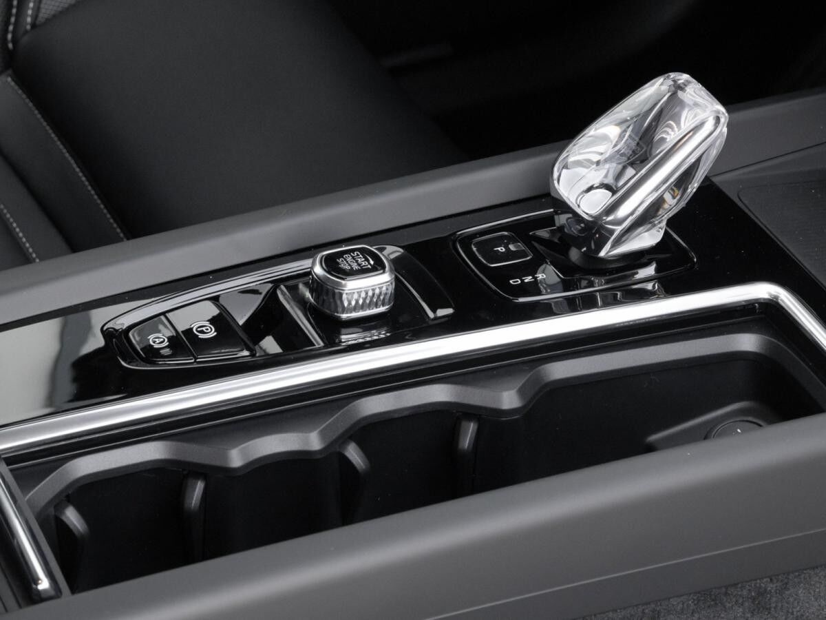 Volvo XC60 T6 Plus Black Edition